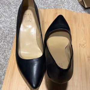 Naturalizer Classic Black Heels